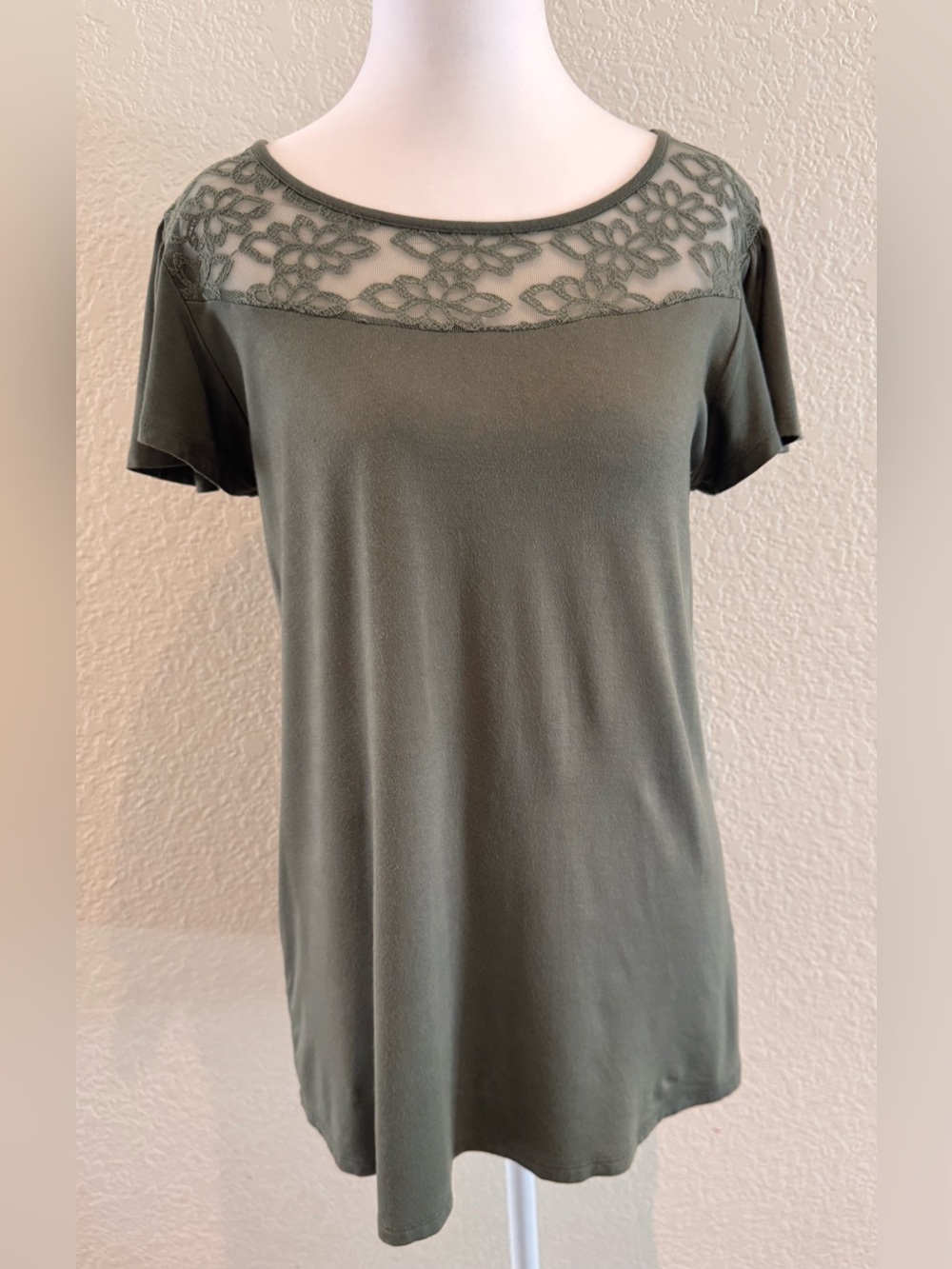 Olive Green Embroidered Lace Yoke Flutter Sleeve Top Size Medium